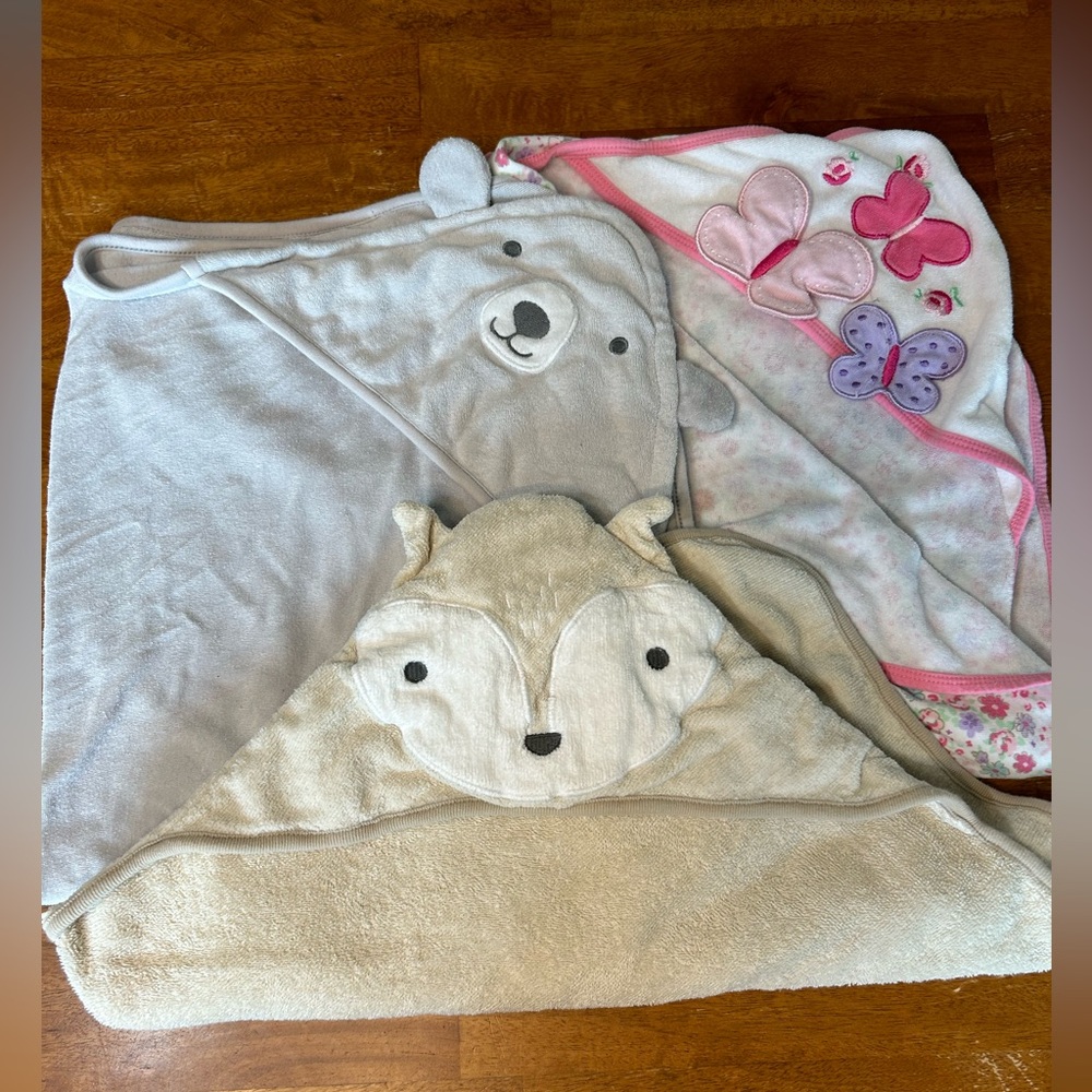 Set of three hooded baby/toddler towels bear, fox, butterfly